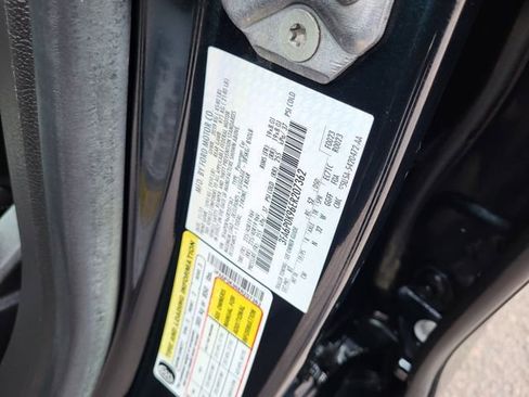 Used 2014 Ford Fusion Titanium FWD image 26