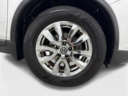 Used 2019 Nissan Rogue S w/ Special Edition Package FWD image 47