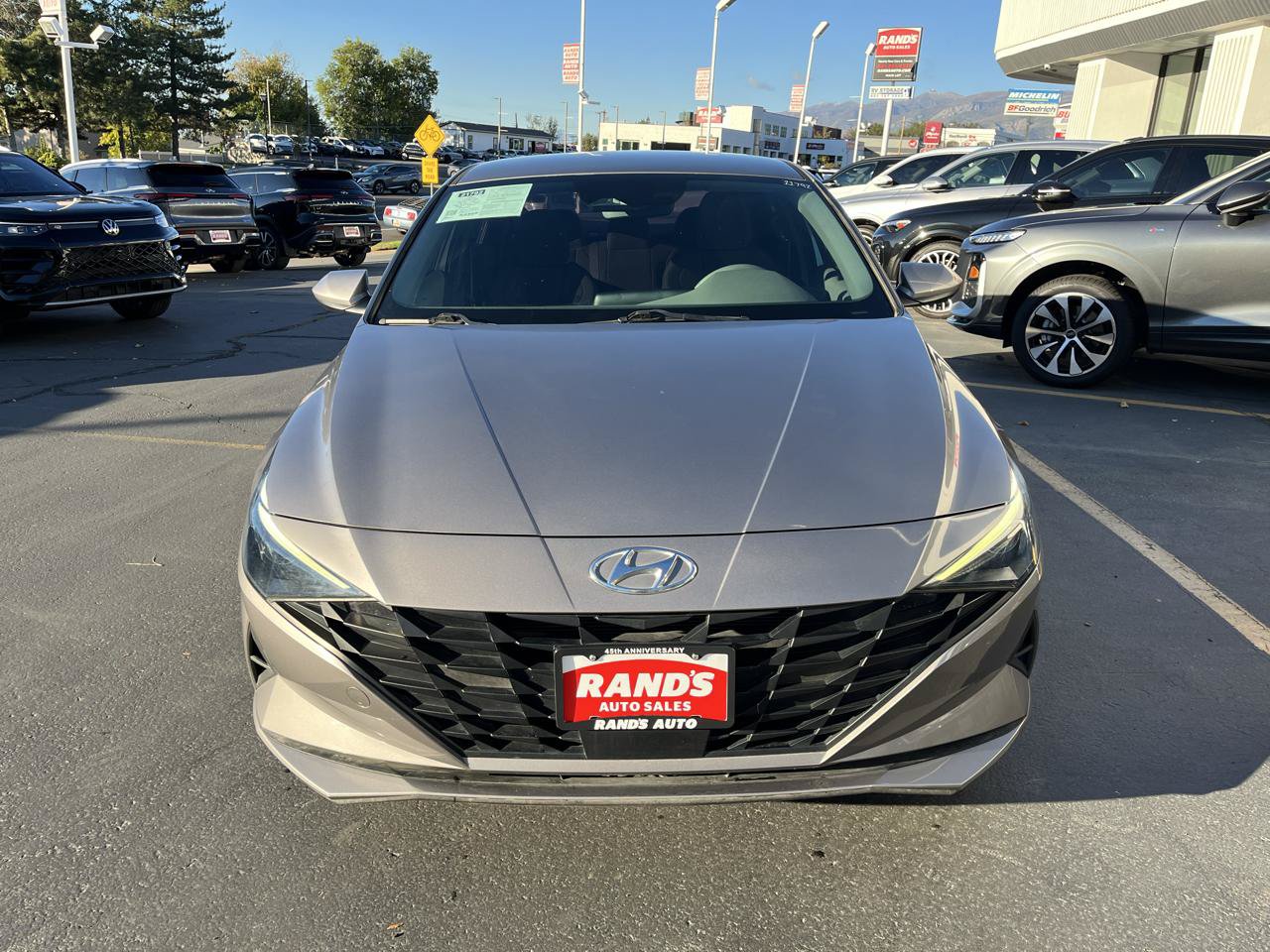 Used 2023 Hyundai Elantra SEL w/ Convenience Package FWD image 10