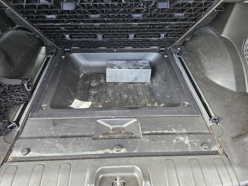 Used 2005 Nissan Xterra Off-Road AWD/4WD image 29