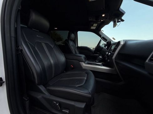 Used 2019 Ford F150 Platinum w/ Equipment Group 701A Luxury AWD/4WD image 27