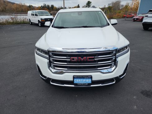 Certified 2023 GMC Acadia SLT w/ Trailering Package image 3