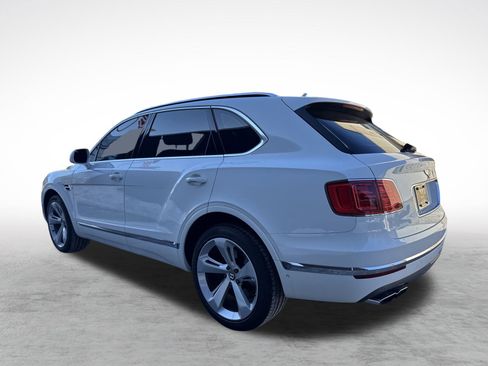 Used 2020 Bentley Bentayga V8 image 4