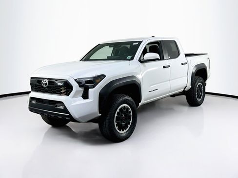 Used 2024 Toyota Tacoma TRD Off-Road AWD/4WD image 1