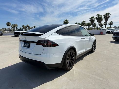 Used 2022 Tesla Model X AWD/4WD image 3