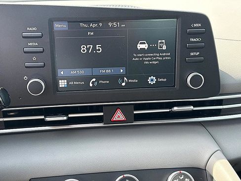 New 2026 Hyundai Elantra SE image 9