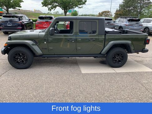 Used 2021 Jeep Gladiator Sport AWD/4WD image 7