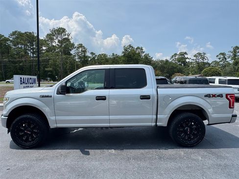 Used 2017 Ford F150 XLT AWD/4WD image 5