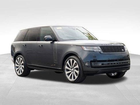 New 2025 Land Rover Range Rover SE image 3