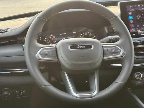 New 2026 Jeep Compass Latitude AWD/4WD image 6