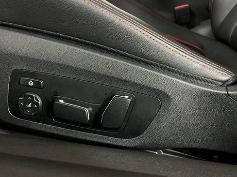 Used 2025 BMW M2 w/ Lighting Package RWD image 29