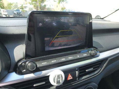 Used 2022 Kia Forte LXS w/ LXS Technology Package FWD image 28