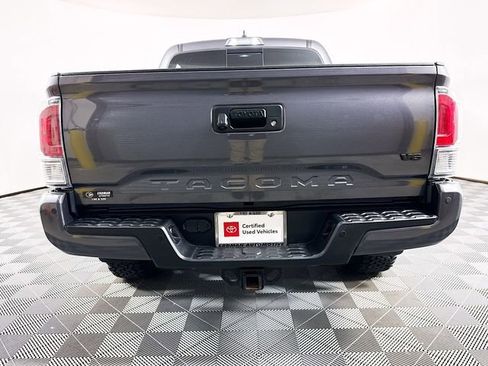 Used 2020 Toyota Tacoma TRD Sport w/ Technology Package image 22
