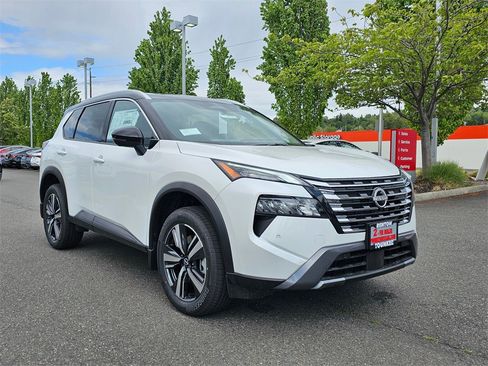 New 2025 Nissan Rogue SL w/ Tech Package image 2