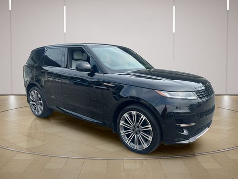 Used 2024 Land Rover Range Rover Sport Dynamic SE AWD/4WD image 9