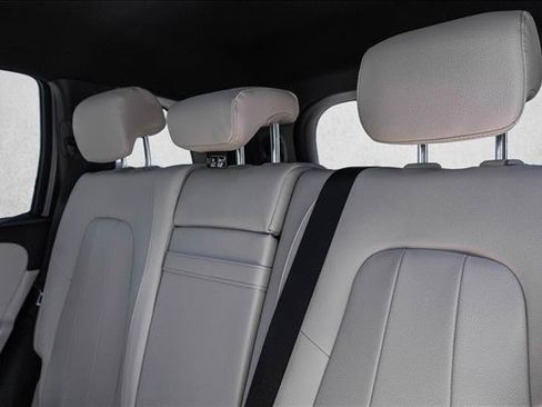 New 2026 Mercedes-Benz GLB 250 4MATIC image 21