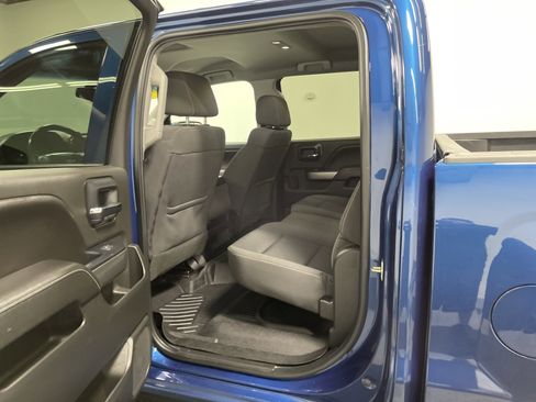 Used 2018 Chevrolet Silverado 1500 LT w/ All Star Edition image 13