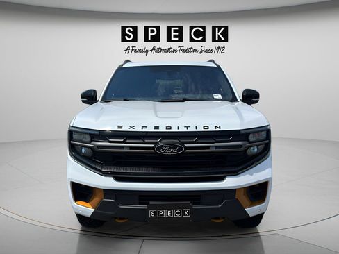 Used 2025 Ford Expedition Tremor AWD/4WD image 8