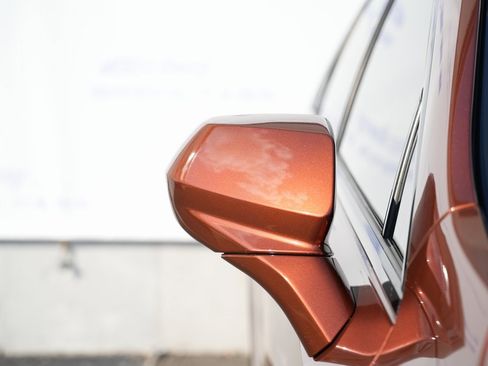 Used 2019 Cadillac XT4 Sport w/ Driver Awareness Package image 9