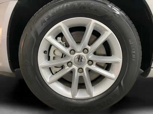 Used 2020 Dodge Grand Caravan SE FWD image 24