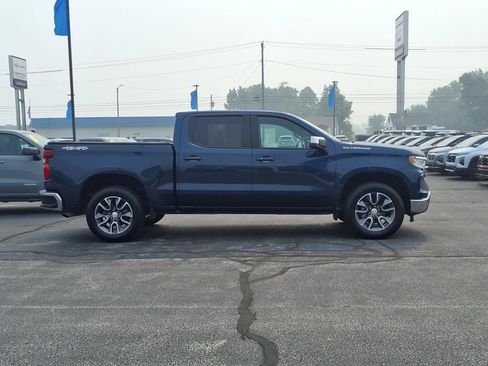 Used 2023 Chevrolet Silverado 1500 LT AWD/4WD image 16