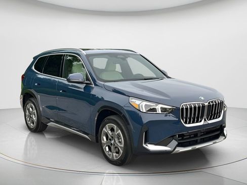New 2026 BMW X1 xDrive28i w/ Technology Package AWD/4WD image 3