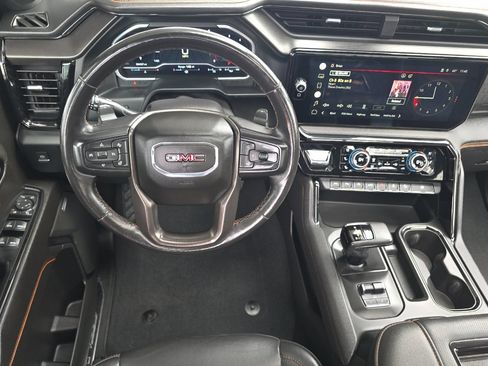 Used 2022 GMC Sierra 1500 AT4 w/ AT4 Premium Package AWD/4WD image 14