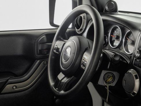 Used 2013 Jeep Wrangler Sport AWD/4WD image 11