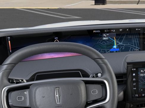 New 2026 Lincoln Nautilus Premier AWD/4WD image 13