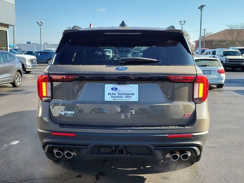 New 2026 Ford Explorer ST w/ Sun And Sound Package image 5