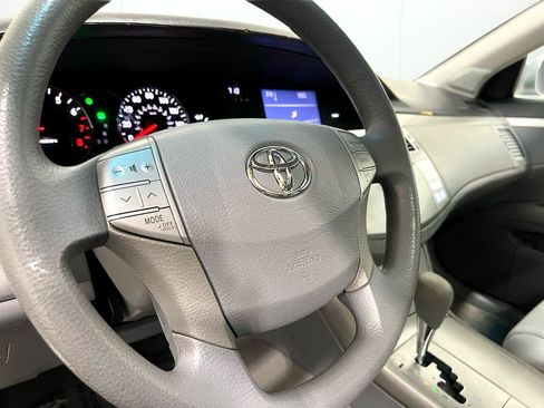Used 2008 Toyota Avalon XLS image 34