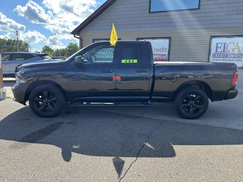 Used 2016 RAM 1500 ST w/ Popular Equipment Group AWD/4WD image 8