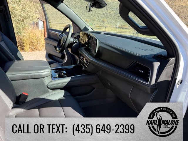 Used 2025 Chevrolet Suburban LT AWD/4WD image 38