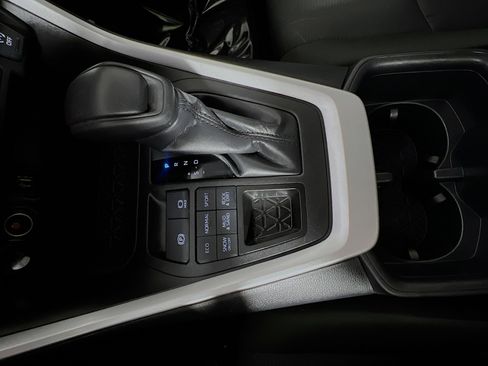 Used 2025 Toyota RAV4 XLE image 25