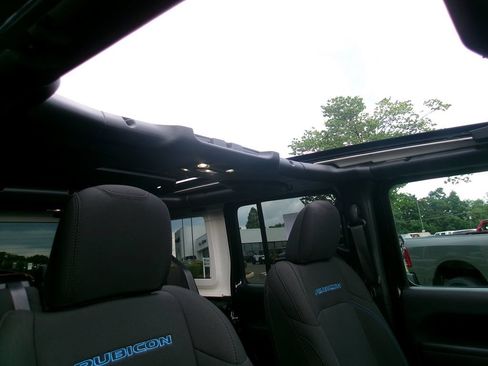 Used 2023 Jeep Wrangler Unlimited Rubicon 4xe AWD/4WD image 20