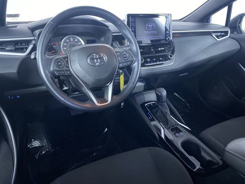Used 2021 Toyota Corolla SE image 2