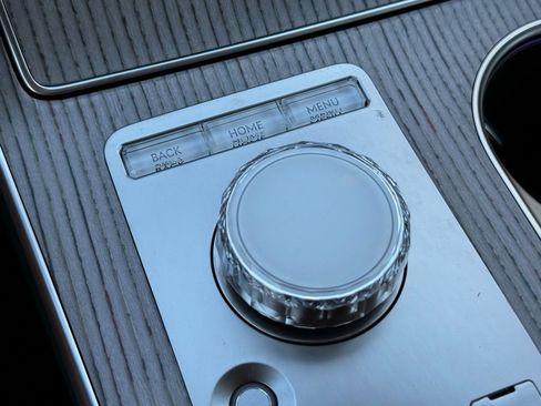 Used 2025 Genesis GV80 3.5T Prestige image 39