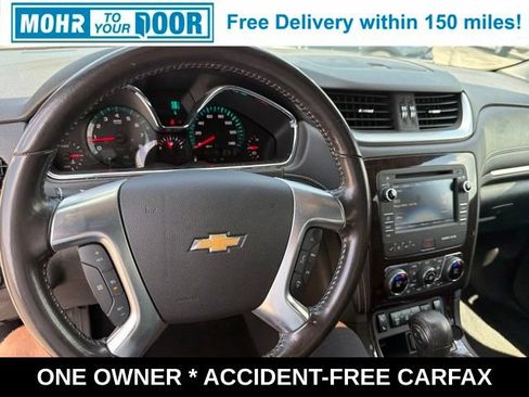 Used 2017 Chevrolet Traverse LT FWD image 29