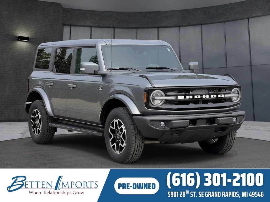 Used 2022 Ford Bronco Outer Banks AWD/4WD image 1