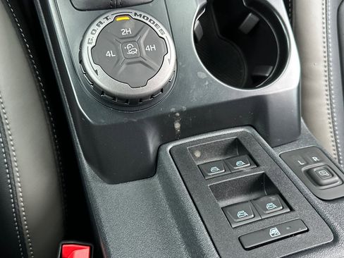 New 2025 Ford Bronco Outer Banks image 25