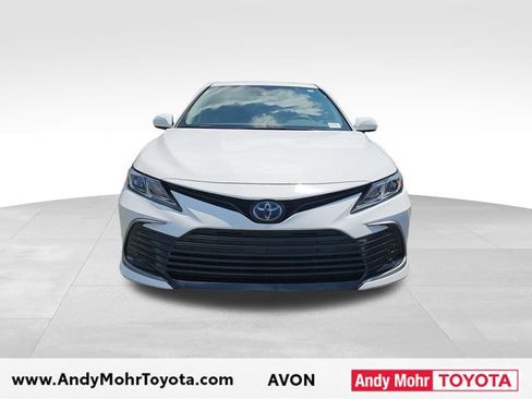 Used 2022 Toyota Camry LE FWD image 3