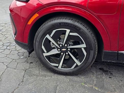 Certified 2024 Chevrolet Equinox EV LT w/ LPO, Blackout Package image 6