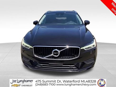 Used 2018 Volvo XC60 T5 Momentum w/ Convenience Package AWD/4WD image 3