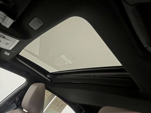 Certified 2024 Lexus ES 250 w/ Premium Package image 16