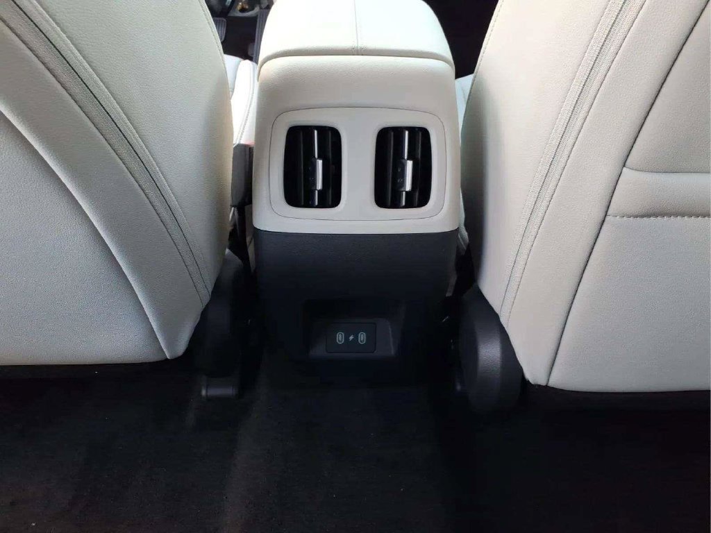 New 2026 Hyundai Tucson SEL Plus FWD image 10