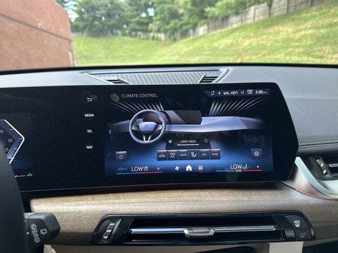 Used 2025 BMW X1 xDrive28i w/ Convenience Package AWD/4WD image 22