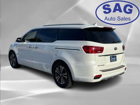 Used 2019 Kia Sedona SX image 4