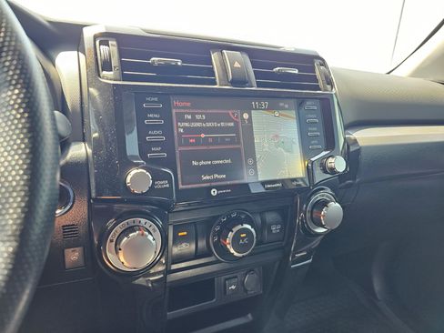 Used 2024 Toyota 4Runner TRD Off-Road Premium w/ Off Road Premium Plus Package AWD/4WD image 25