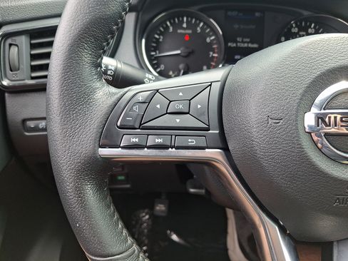 Used 2019 Nissan Rogue SV AWD/4WD image 20