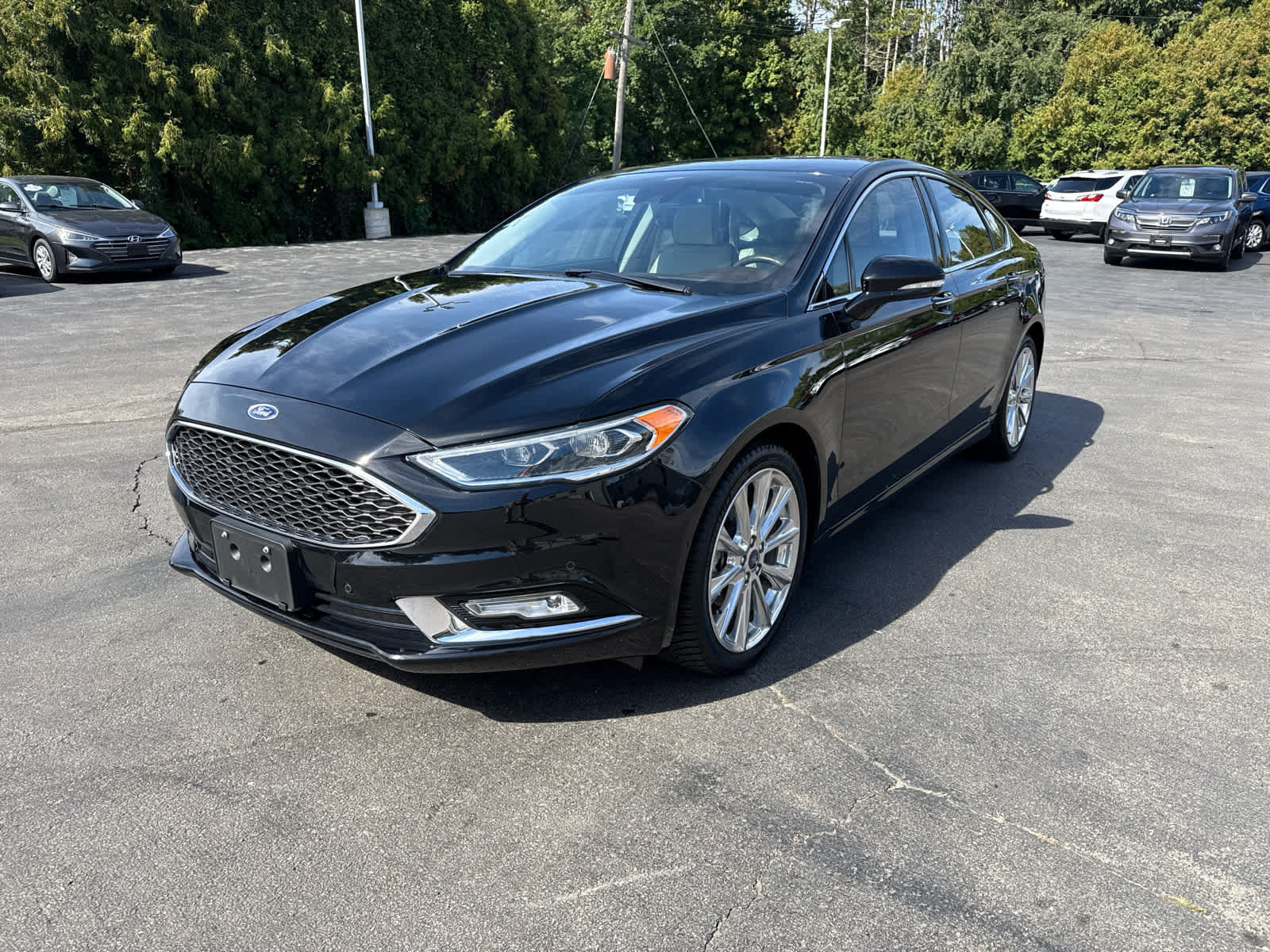 Used 2017 Ford Fusion Platinum AWD/4WD image 7